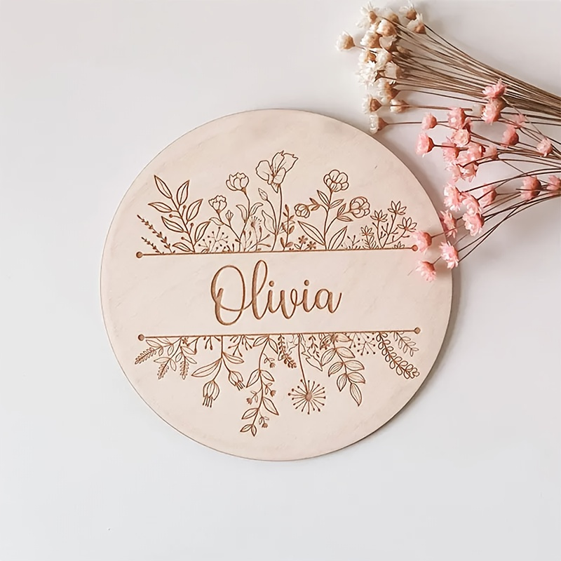 Interior Design Names - ป้ายชื่อสลักลายดอกไม้แบบส่วนตัว, ป้ายไม้ทรงกลมแบบกำหนดเอง, ของตกแต่งผนังบ้าน, ของขวัญที่มีความหมาย